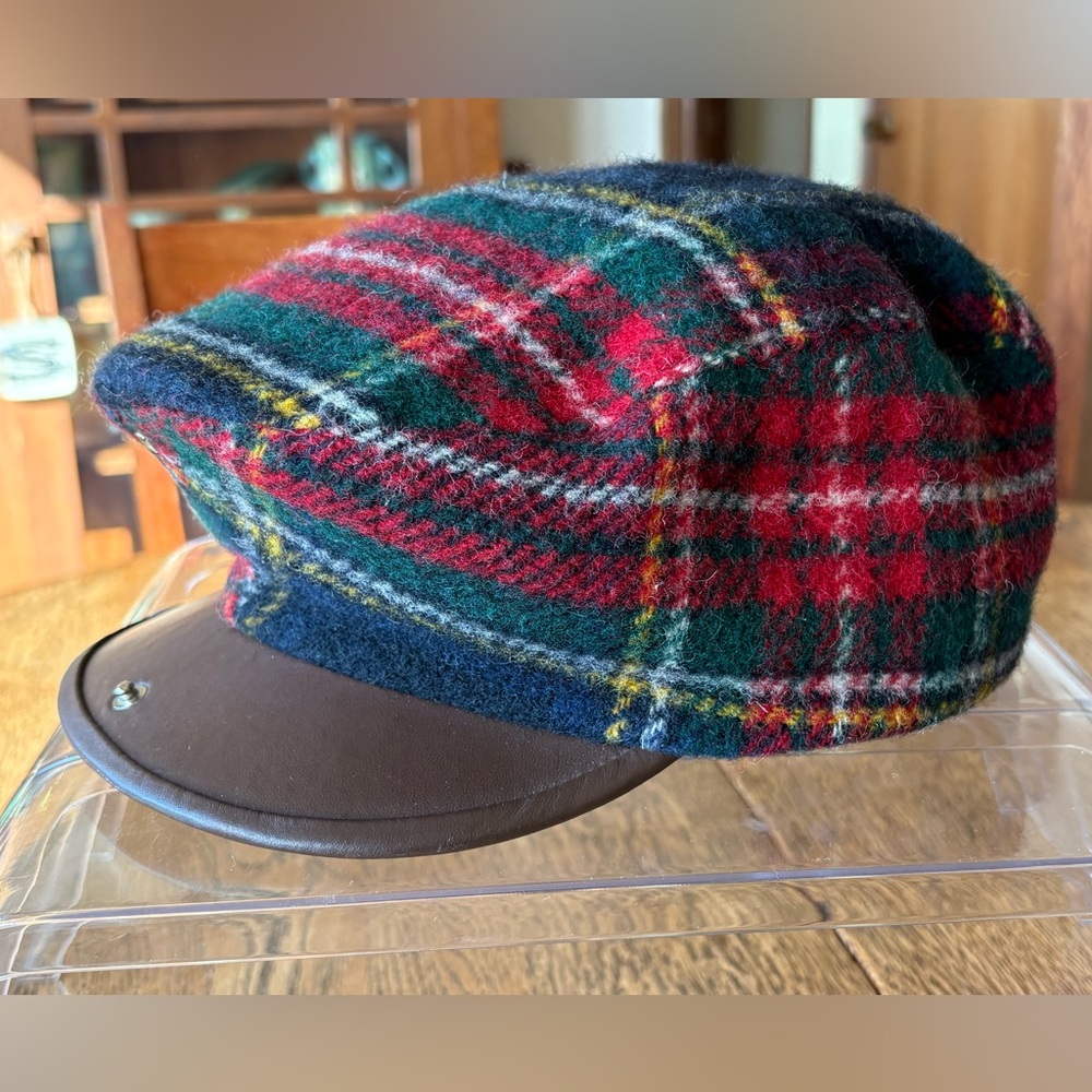 Tartan plaid conductor hat, leather brim, snap front size medium